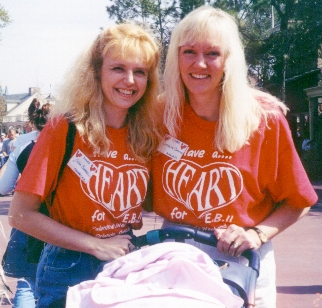 Silvia and Lorraine wearing the T-shirts in WDW